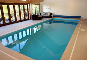 specialist swimming pool companies